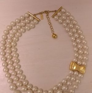 Used triple layer Kate Spade Pearl Necklace w/Bow